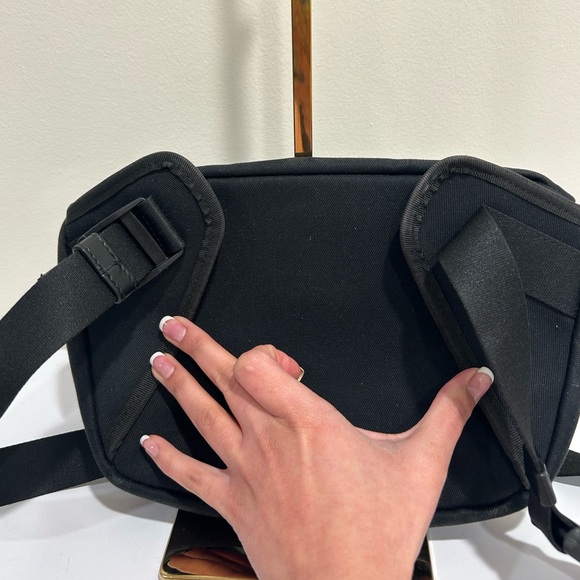 Versace rare Beverly Palm Miami belt bag - Picture 4 of 11